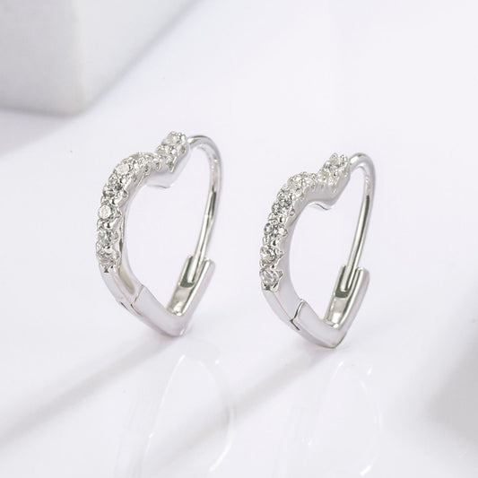 Aretes de Corazón en Plata y Zirconia: Un Toque de Elegancia y Romance