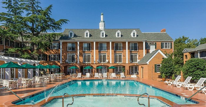 Un escape Navideño Unico en Williamsburg, Virginia (4 días y 3 noches)